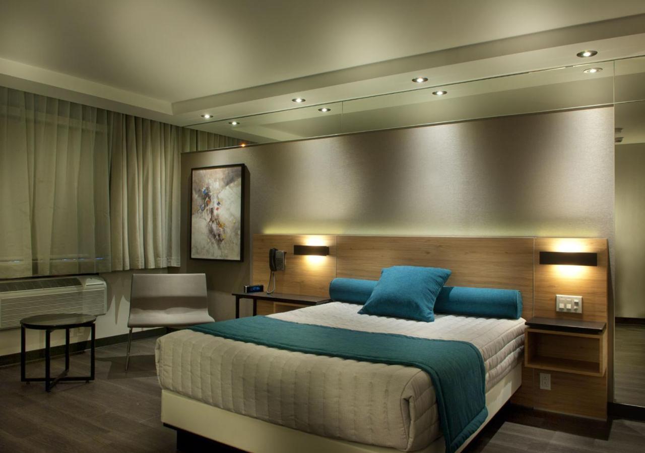 Ramada By Wyndham Laval Otel Dış mekan fotoğraf