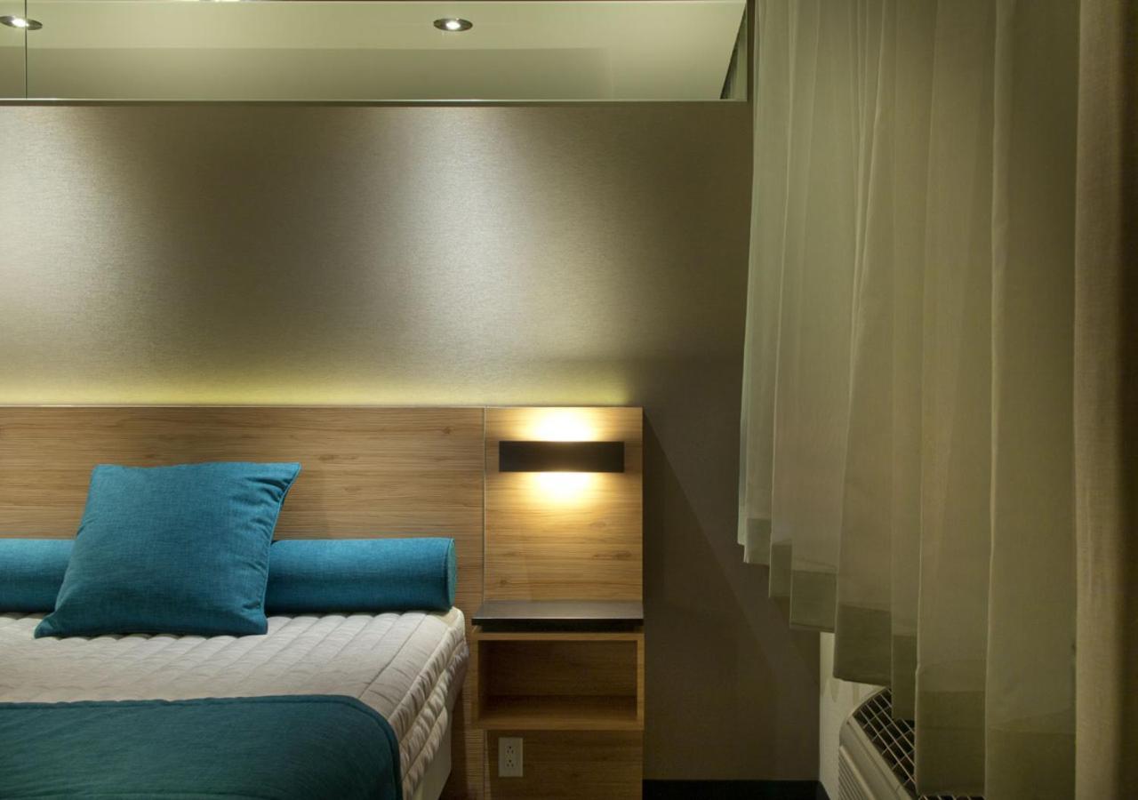 Ramada By Wyndham Laval Otel Dış mekan fotoğraf