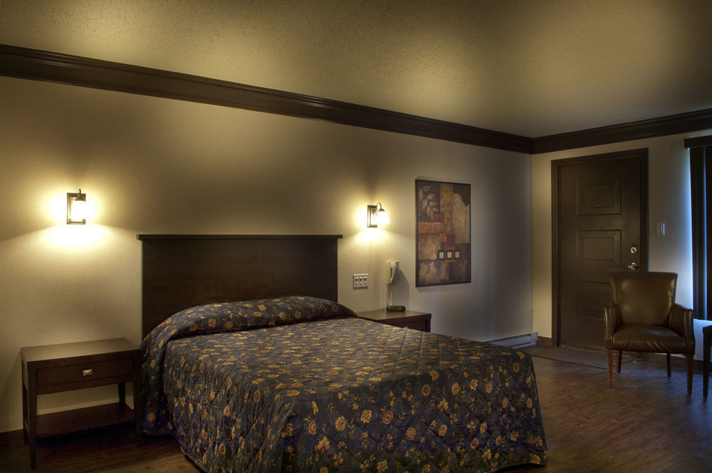 Ramada By Wyndham Laval Otel Dış mekan fotoğraf