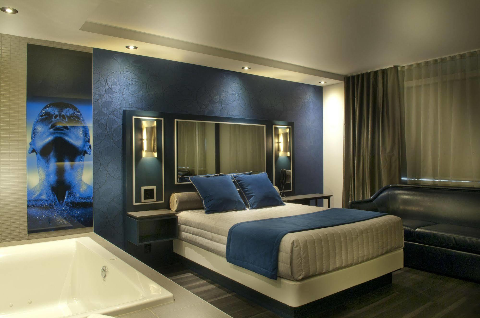 Ramada By Wyndham Laval Otel Dış mekan fotoğraf